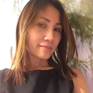 Meet your Posher, Laura thuy